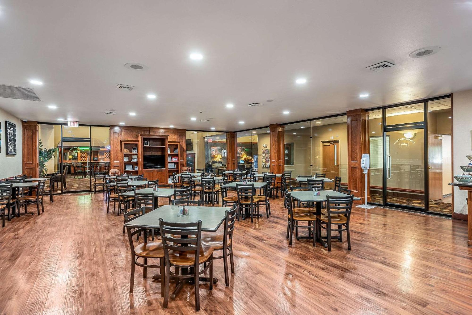 Quality Inn & Suites Hannibal Extérieur photo