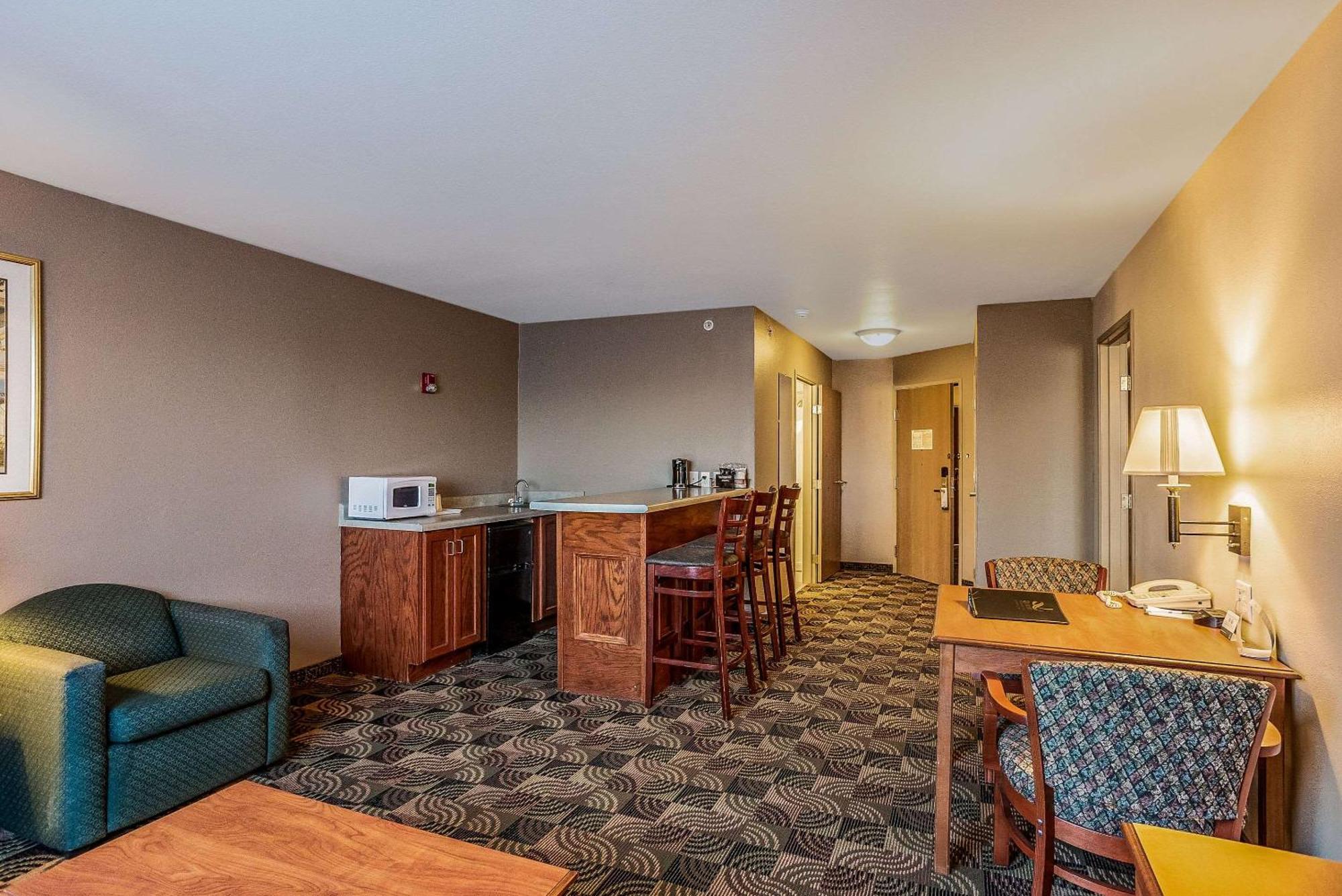 Quality Inn & Suites Hannibal Extérieur photo
