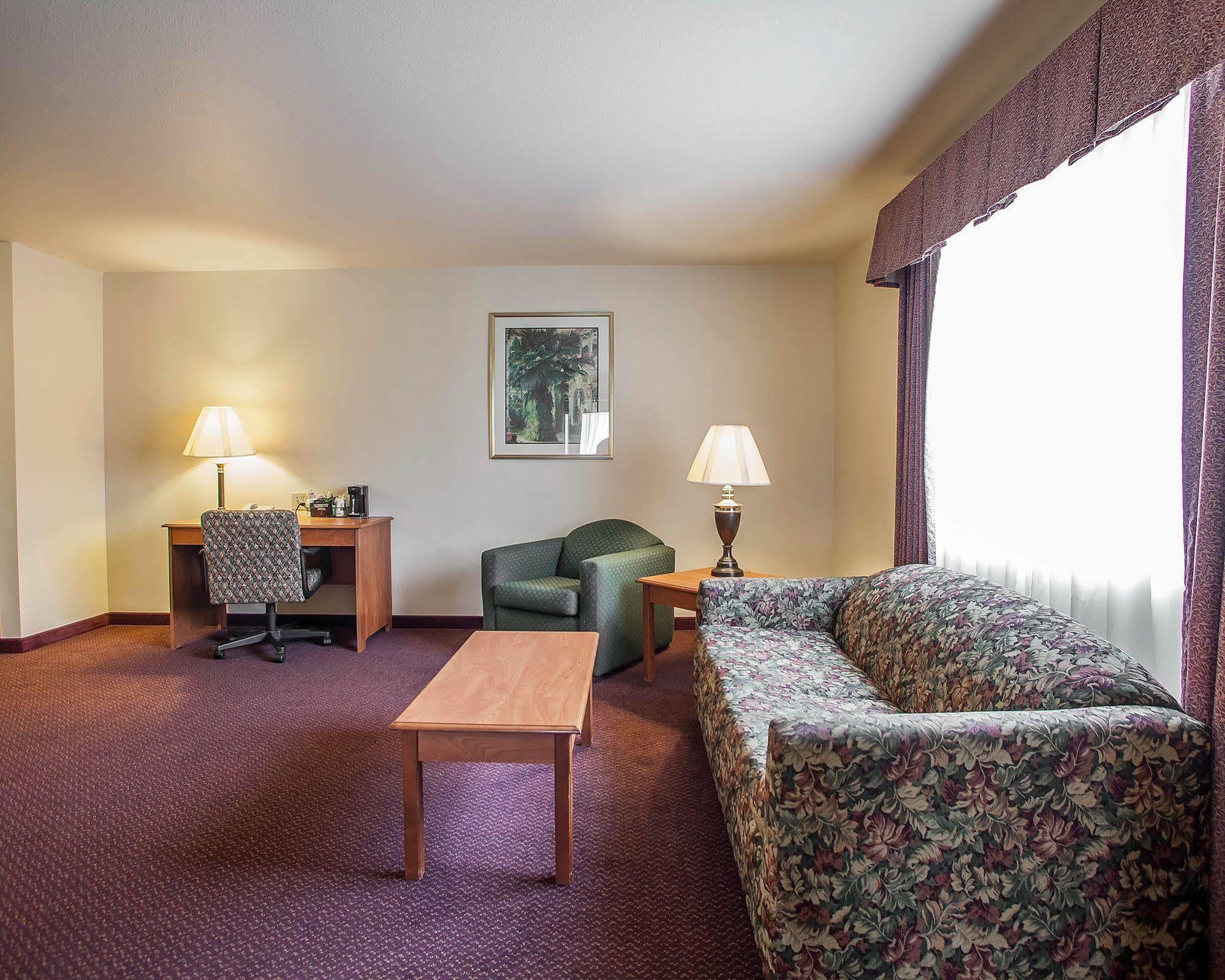 Quality Inn & Suites Hannibal Extérieur photo