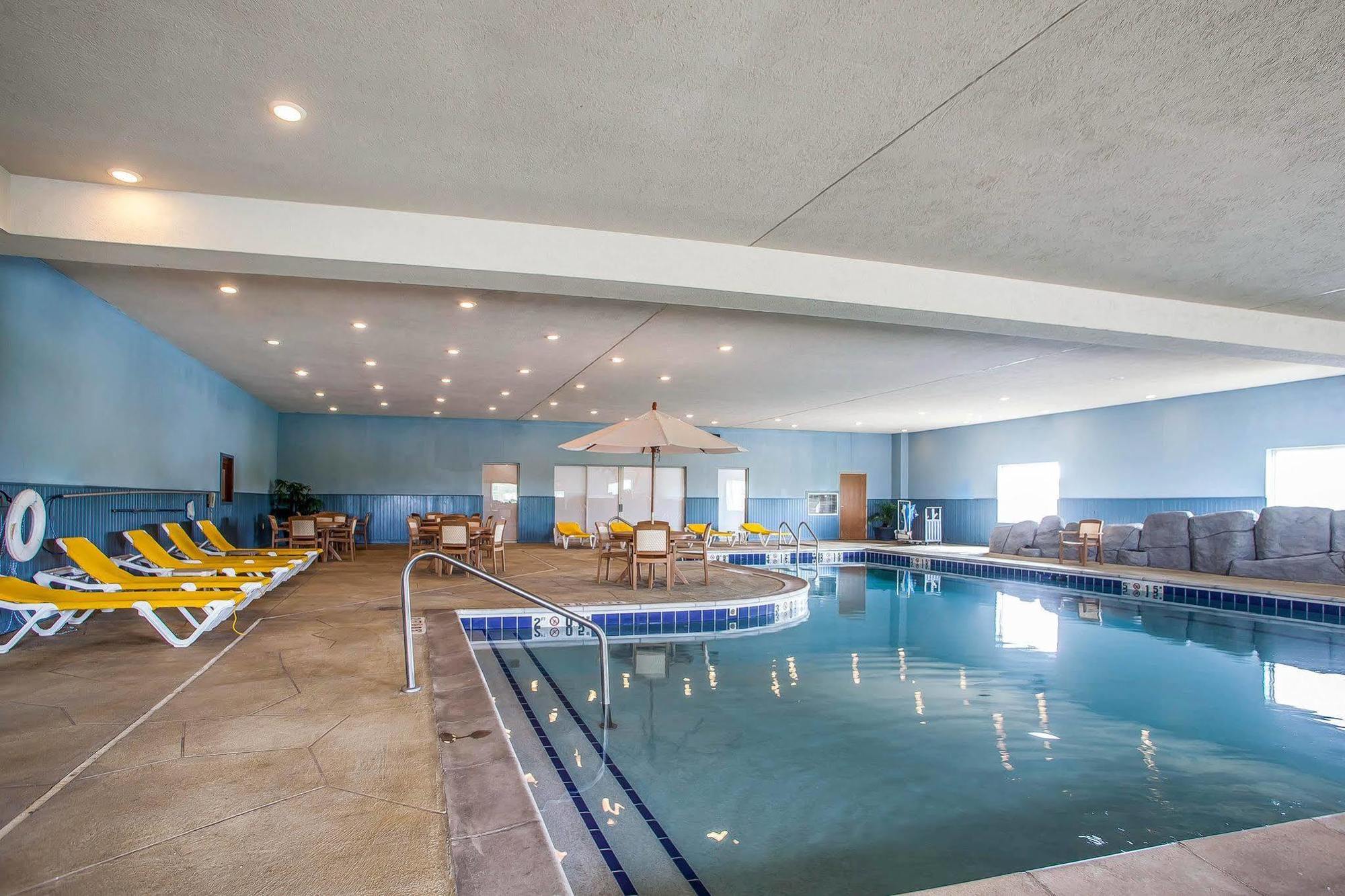 Quality Inn & Suites Hannibal Extérieur photo
